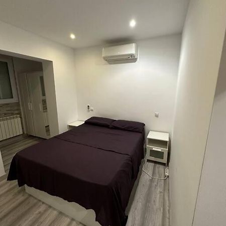 Cozy 1-Bedroom Apartment Madrid Dış mekan fotoğraf
