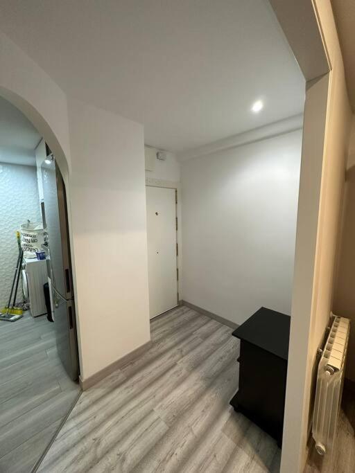 Cozy 1-Bedroom Apartment Madrid Dış mekan fotoğraf